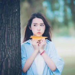女生坚持做这4个动作,五官会越来越精致特别第3个,效果最明显