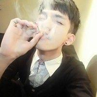 男生抽烟伤感图片动漫微信头像图片大全