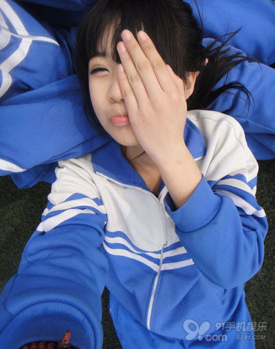 这个女的叫什么名字