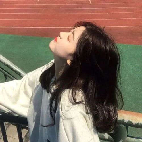 真人女生头像对讨厌的事不能说讨厌,对喜欢的事也总是偷偷摸摸