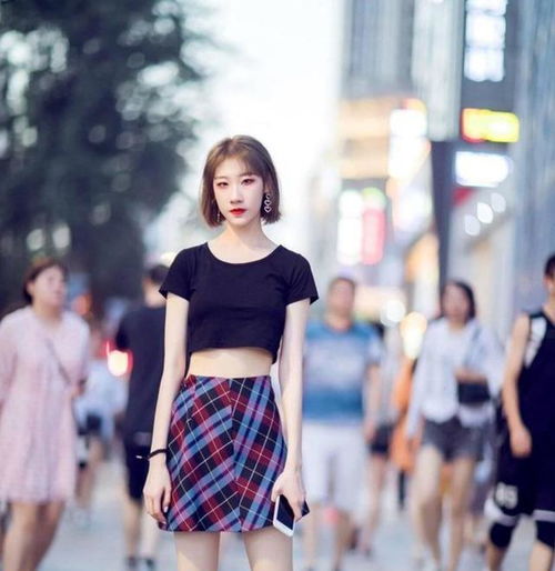 什么样的女生适合穿短款上衣腰细不是最主要的