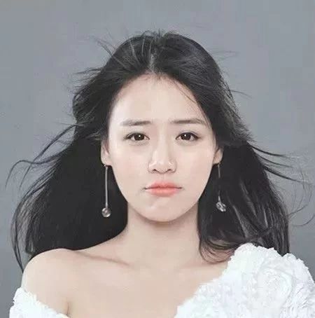 高圆圆剪短发像回到了20岁这么神奇