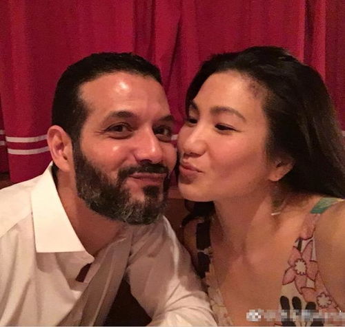 她是70后最强势星二代,与胡杏儿同为港姐出身,现却成十八线艺人