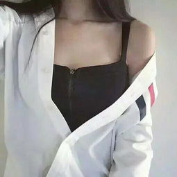 女生头像半身不露头黑色吊带