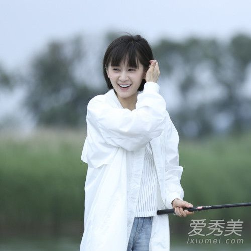 王子文凭短发戒指粉无数150小妹妹想时尚学她