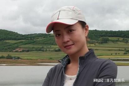沙桐被小12岁女友逼婚,为她特意报孕期培训班,一家三口很甜蜜