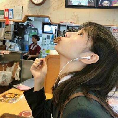 很萌的闺蜜头像两人可爱吃货系列可爱点