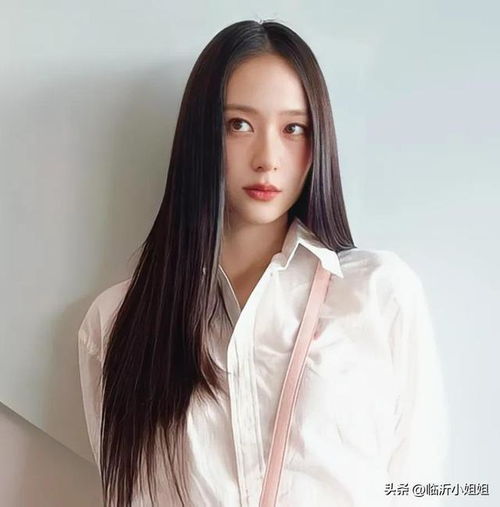 郑秀晶,拥有独特气质的高冷美女,美艳动人的外形,太有魅力啦