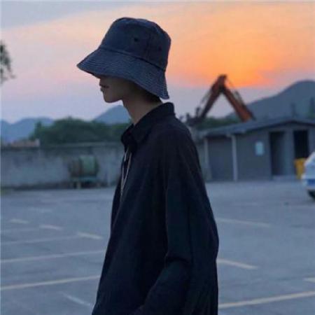 干净男生头像真人,充满迷人帅气的气质