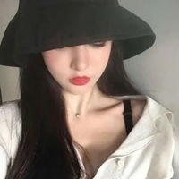 网图女生头像戴帽子好看的网络女生戴帽子头像