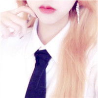 好看的制服美少女头像孤独让情绪变得脆弱