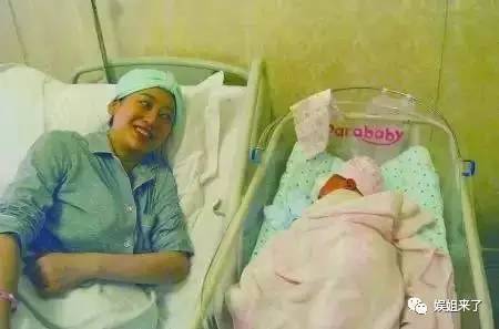 她和李宇春同为超女后却经离婚丧女而今依旧为罕见病奔走