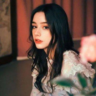微信头像ins时尚女生头像