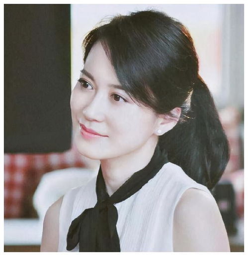 岁月不败美人半百女星俞飞鸿与梅婷合照,驻颜有术似20岁少女