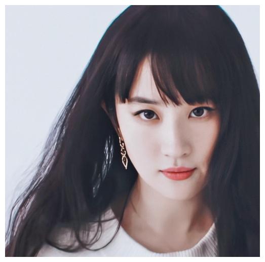 刘亦菲公主切新造型美成日漫美女意外撞脸杨幂,漂亮似18岁少女