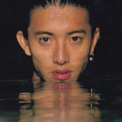 头像人设仅供参考