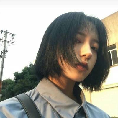 短发女头像唯美有气质短发控女生气质范