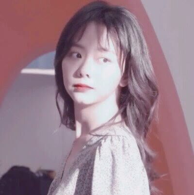 宝藏女孩谭松韵壁纸