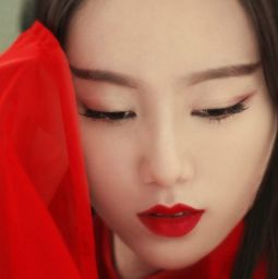 红衣古装美女溪涧唯美美图