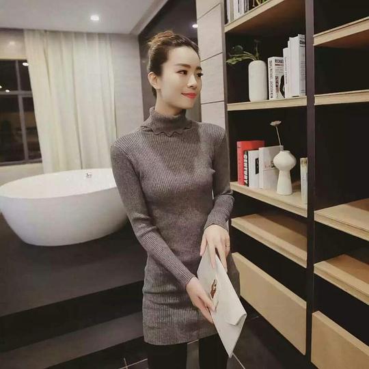 衣雅优高档女装的相册128元100实拍灰粉黑冰丝针织连衣裙百搭单品