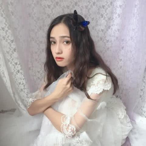 12星座的女生,为了什么学抽烟白羊为情,双子为了装逼