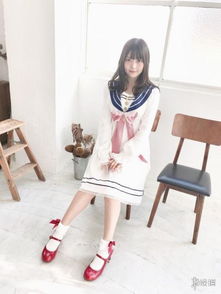 日本美女声优上坂堇最新写真水手服短裙稚嫩可爱