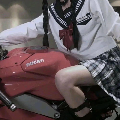 头像如果你要拥抱我请提前告诉我我好把小肚子收起来