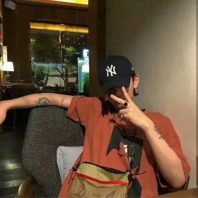 男生头像玉树临风,女生头像窈窕淑女350