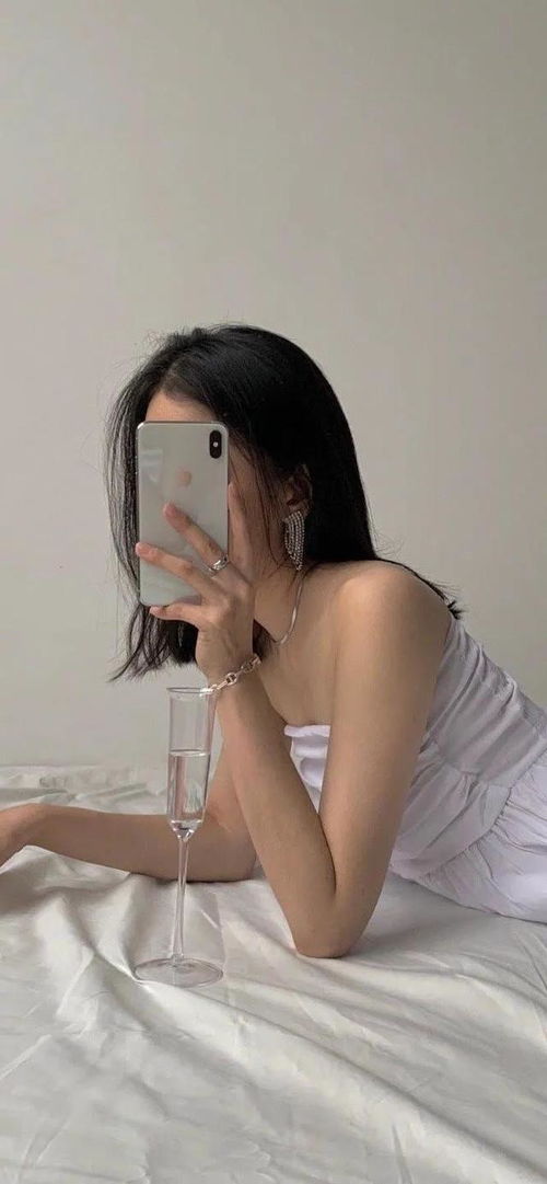 高清壁纸靓女不该有任何情绪