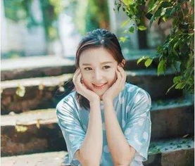 1213岁清纯漂亮女孩的照片