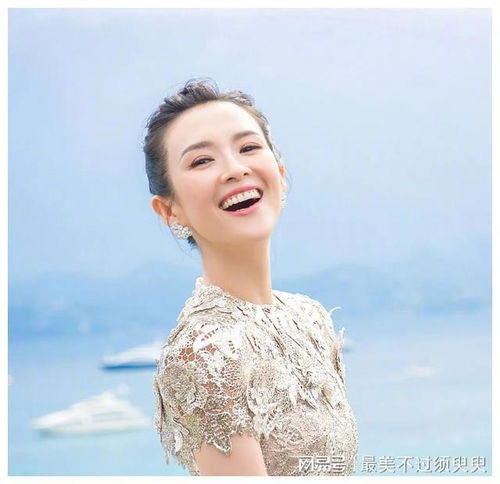 章子怡妈妈身价亿万做富婆,她嫌撒贝宁穷