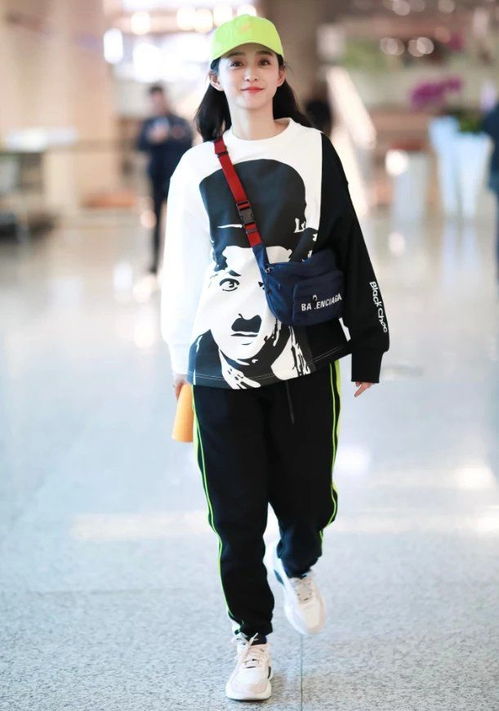 她是白敬亭暗恋了5年的女神,今穿卓别林卫衣,酷到不敢认