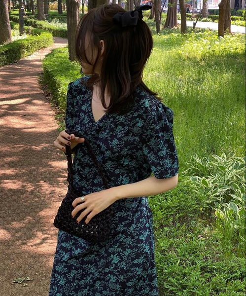 ins时尚穿搭博主ohez温婉气质女孩春夏穿搭