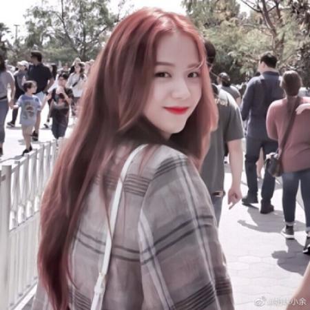 好看女生真人头像清晰女生魅力成熟小清新的