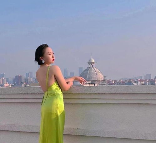 胖比瘦好看说的是辣目洋子吧穿着绿裙显出圆润胳膊,美得真自信