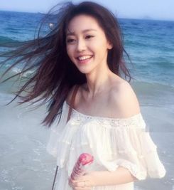 有种眼熟叫素锦天妃,竟是小时候的qq头像,果然从小美到大
