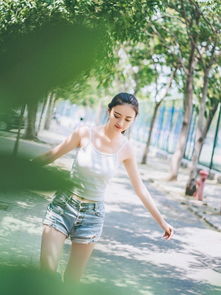 风华正茂的青春美少女