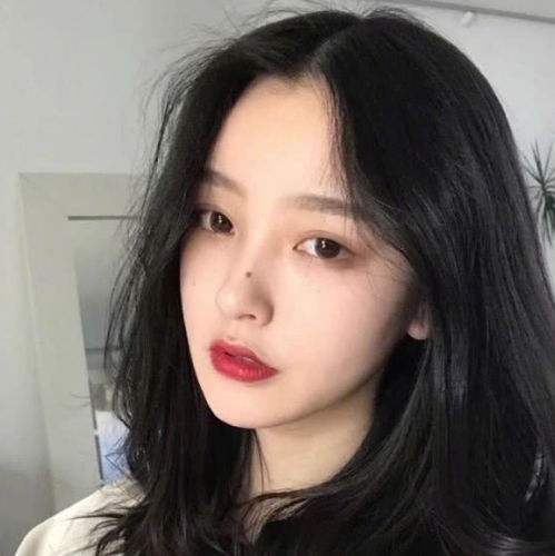 女生剪短发要慎重,先看看身高适合什么发型,小心被叫阿姨