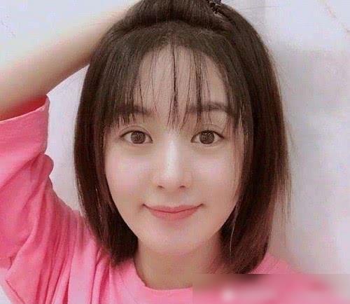 赵丽颖生娃也长胖,身材没恢复就复工,上热搜的却是另一位女星