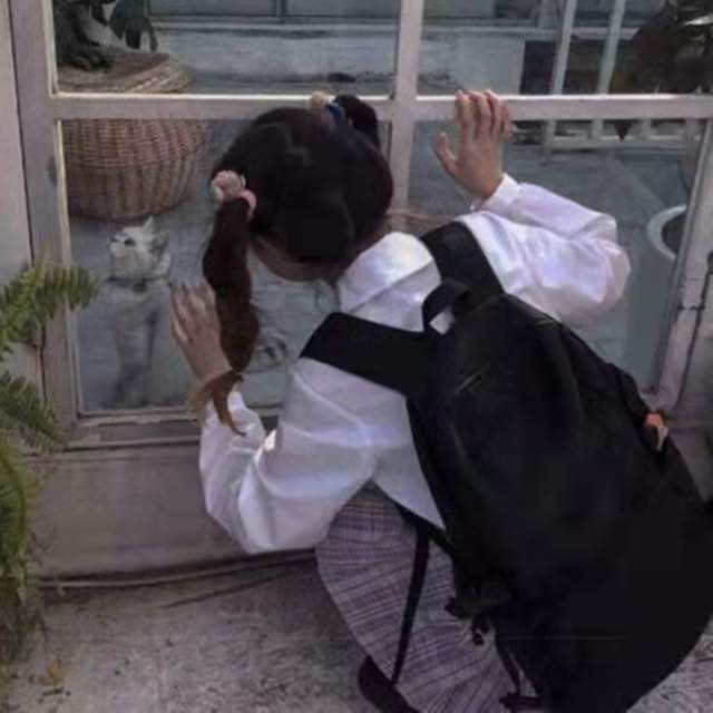 女生头像看不见失踪