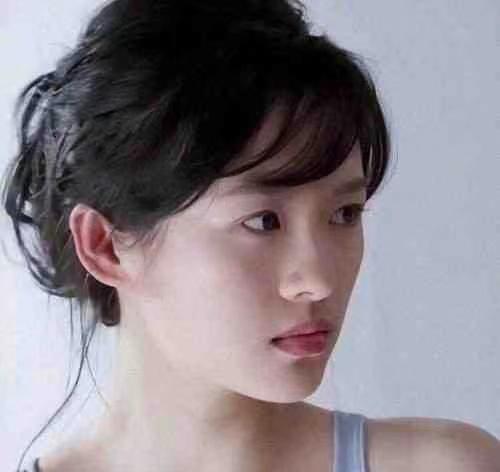 42岁章子怡演15岁少女,下凡拍电视剧遭质疑,网友何必