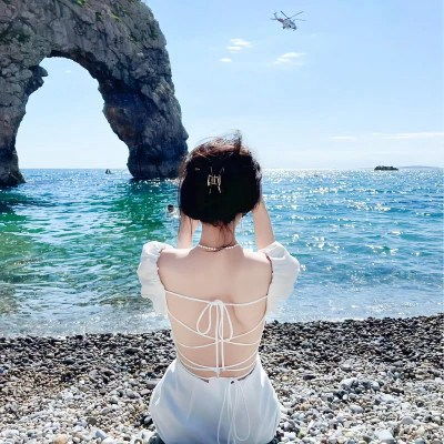女生头像背影露背,头像女不露脸背影