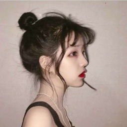 希望晚风可以吹来很多夏天的好消息清纯高颜值性感女生qq头像