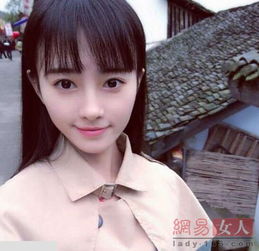 中国4000年一遇美少女为日本杂志拍校服写真