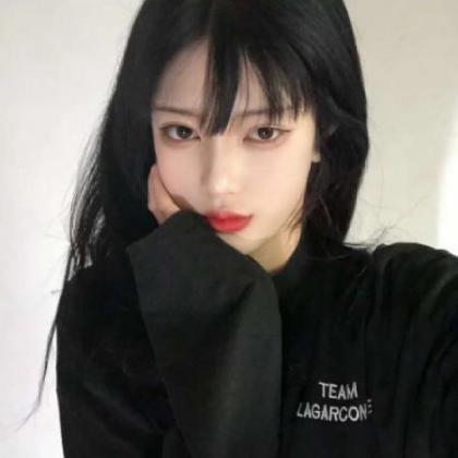 干净到极致女生头像,干净的女生看了很舒服的