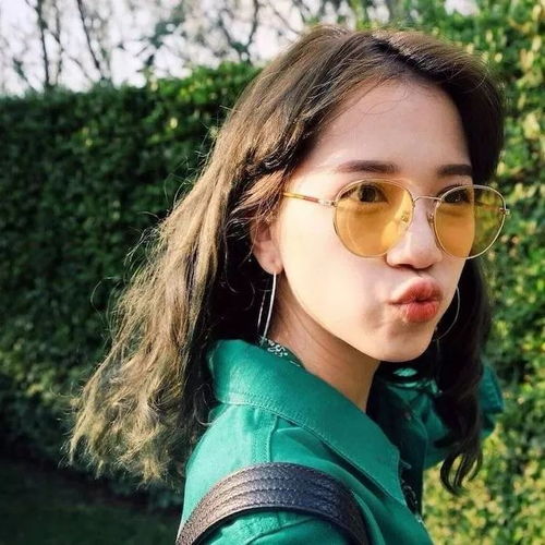 女生头像愿你所到之处,遍地阳光