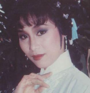 当年红极一时的女星,都以为她沉寂了,其实早已成亿万女富婆