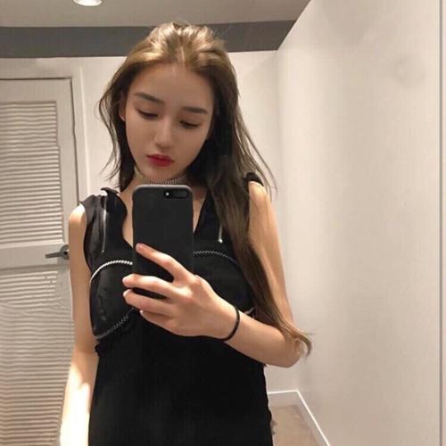搞笑gif小小年纪就谈恋爱,你给我回家去