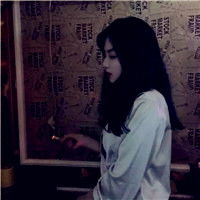 qq头像女生抽烟社会人,女生夹烟好看手势图片