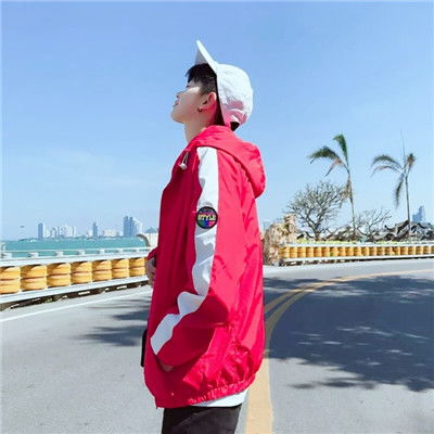 qq唯美帅气的男生头像高冷范过于张扬的爱情多半带着心虚